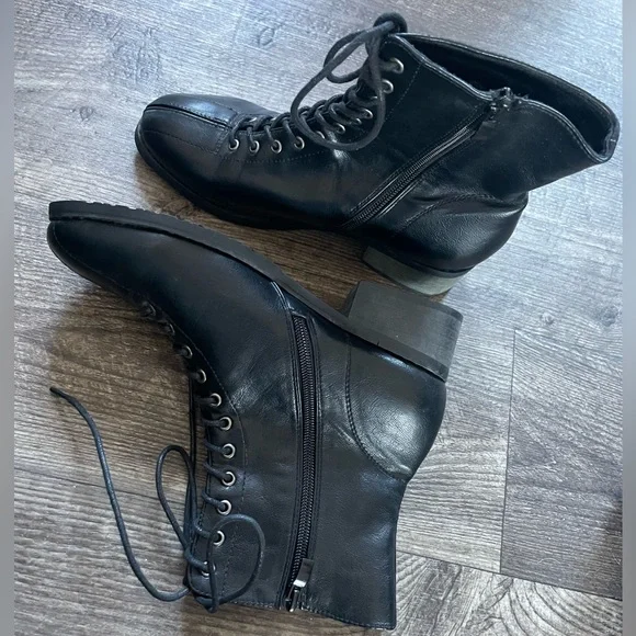 Stuart Weitzman Lace-Up Booties - Picture 6 of 8